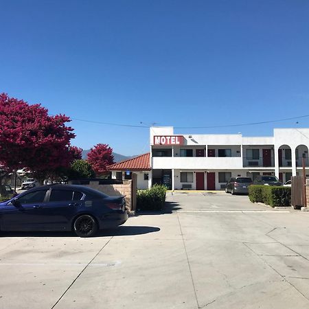 إل مونتي Eunice Plaza Motel المظهر الخارجي الصورة