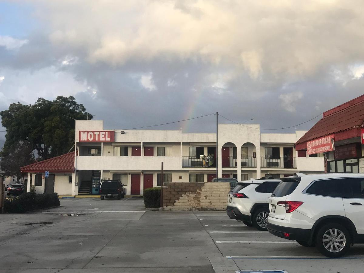 إل مونتي Eunice Plaza Motel المظهر الخارجي الصورة