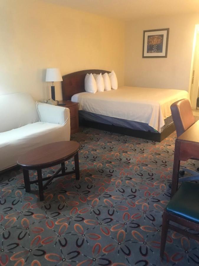 إل مونتي Eunice Plaza Motel المظهر الخارجي الصورة