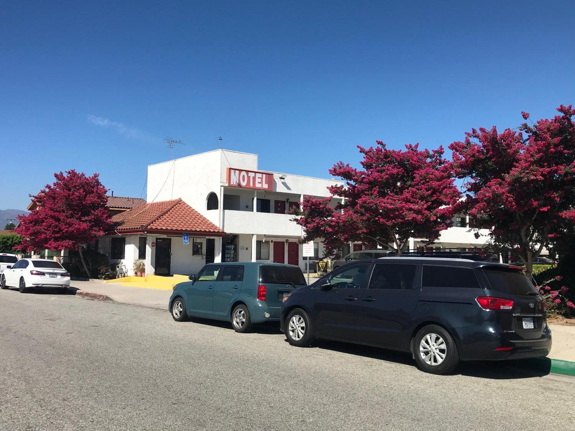 إل مونتي Eunice Plaza Motel المظهر الخارجي الصورة