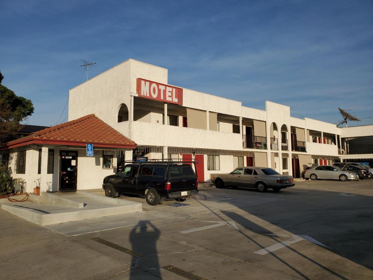 إل مونتي Eunice Plaza Motel المظهر الخارجي الصورة
